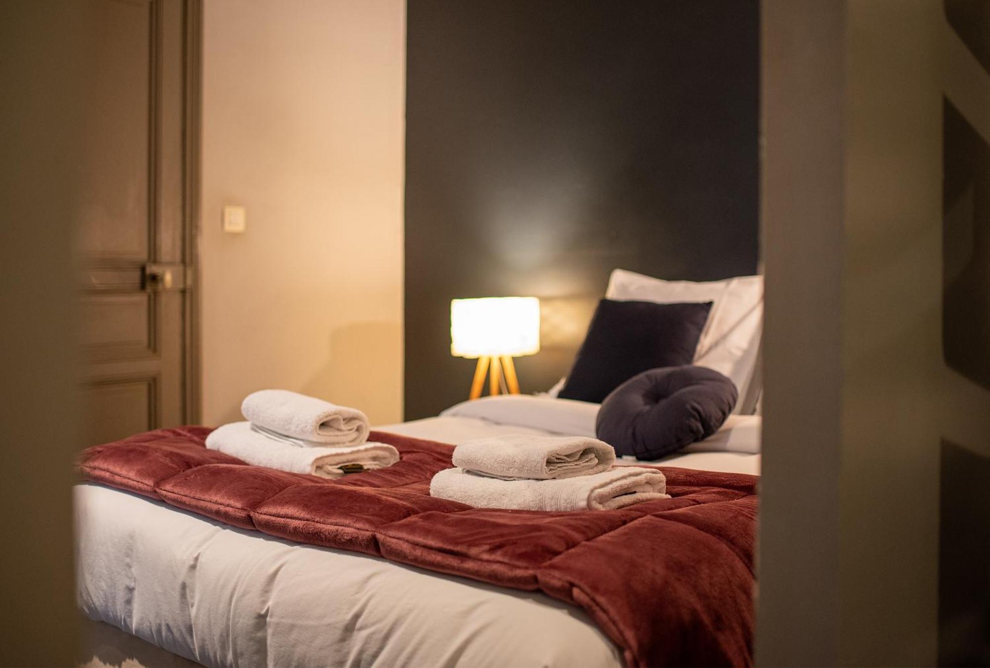 Lagrave - Cours Privee - Parking Apartamento *